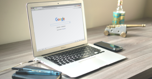 Comment fonctionne le moteur de recherche Google (SEO) : guide pour les entreprises locales