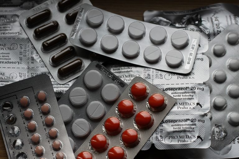 Meta supprime les publications promouvant les pilules abortives