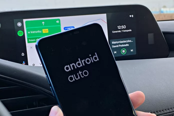 Comment lancer android auto sur son téléphone